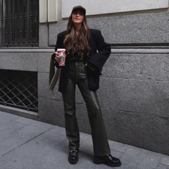 ZARA BLOGGER FAVORITE FAUX LEATHER PANTS - Picture 5 of 12